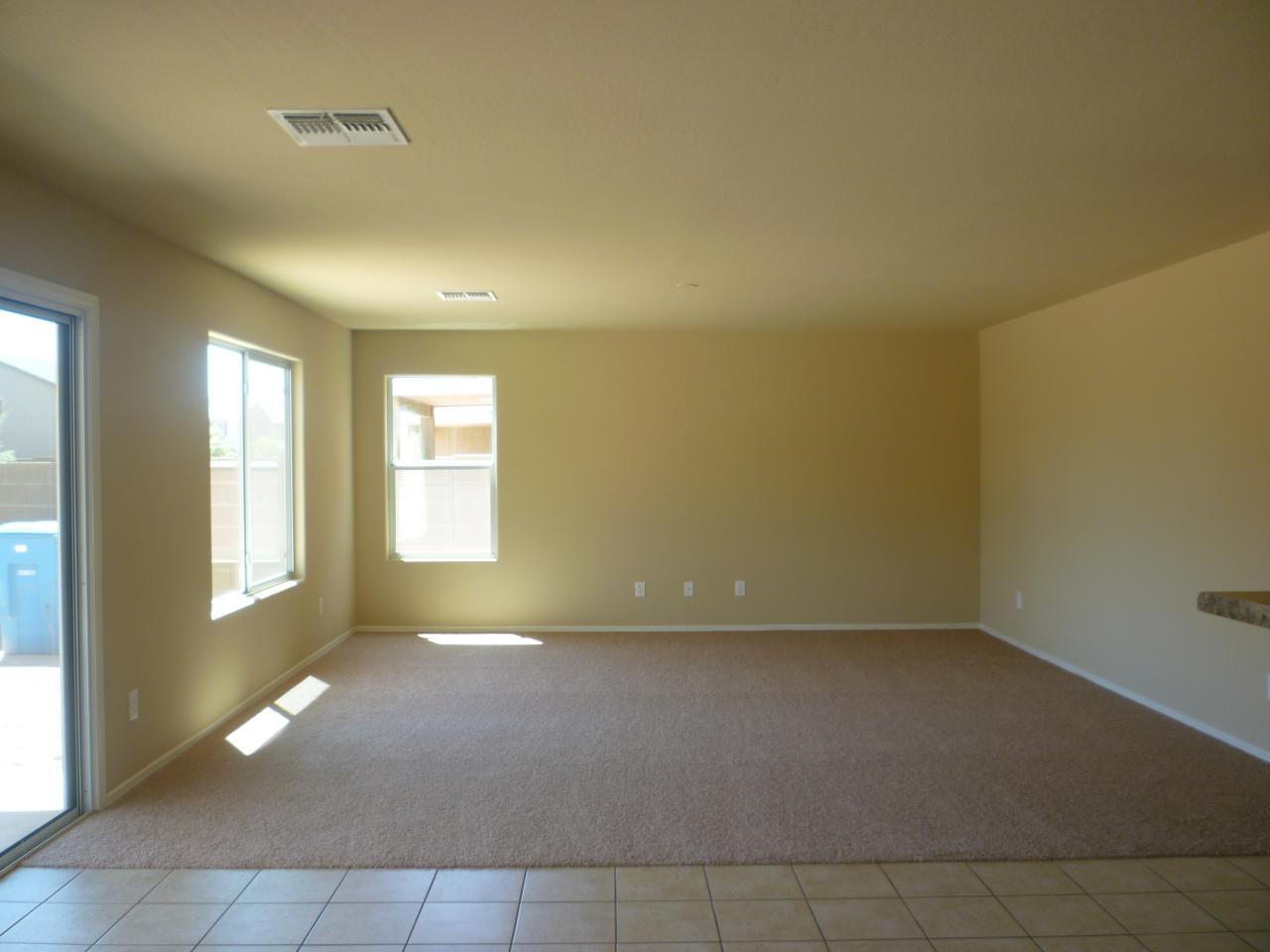 9135 West Cordes Road Tolleson, AZ 85353 - Photo 4 of 5 Family Room