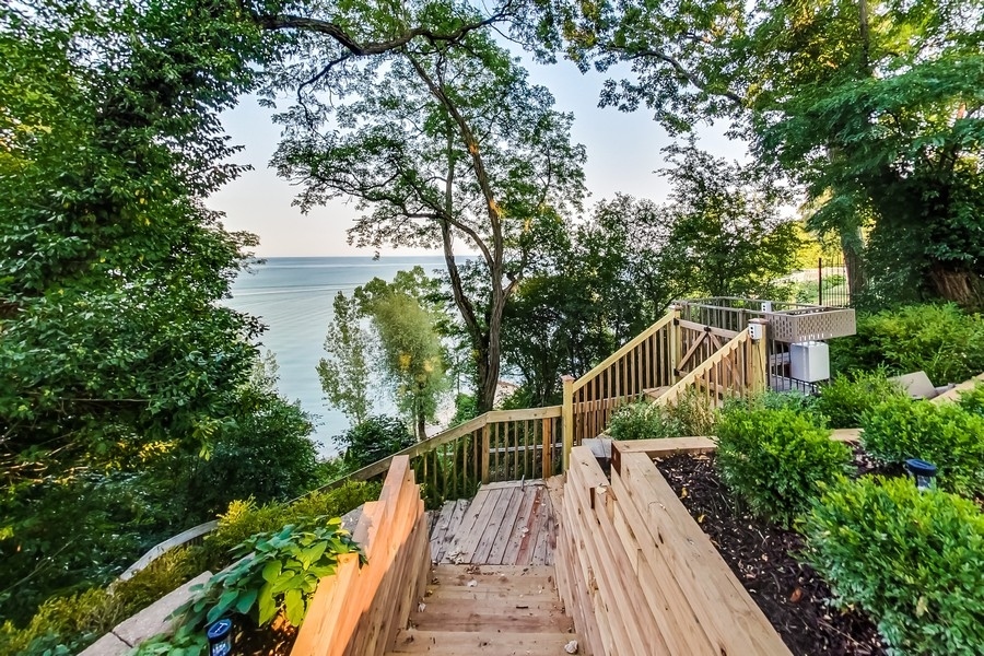 999 Sheridan Road Highland Park, IL 60035 - Photo 26 of 32