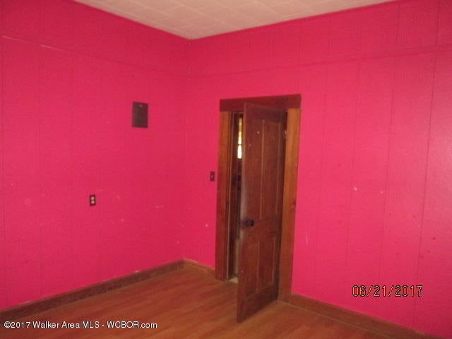 747 3rd Avenue Southwest Hamilton, AL 35570 - Photo 11 of 21 Gallery Image 11