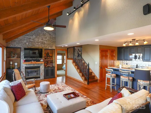 $1,150,000 | 71 Ivy Ridge Road, Burnsville, NC 28714