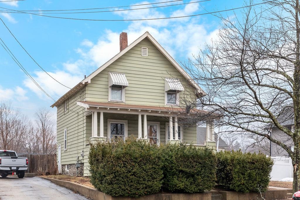 36 South Maple Street Manchester, NH 03103 - Photo 3 of 38