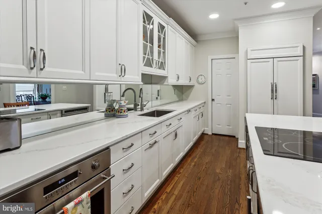 $1,025,000 | 6438 Cloister Gate Drive, Unit 6438, Baltimore, MD 21212