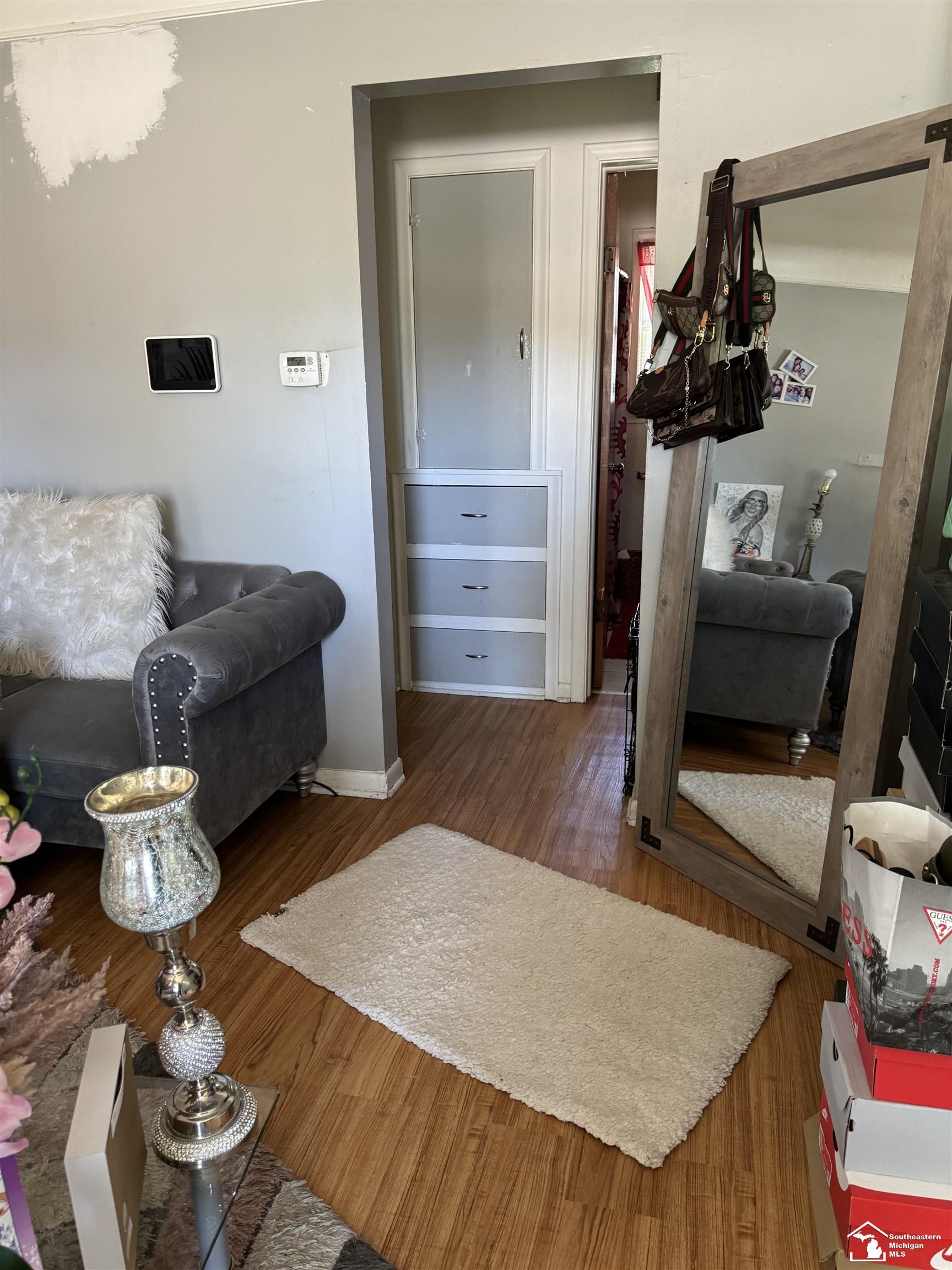 14668 Allen Road Taylor, MI 48180 - Photo 11 of 28 50141076-d26b0b70-3f7e-4284-b641-abff62fa4c3d.JPG