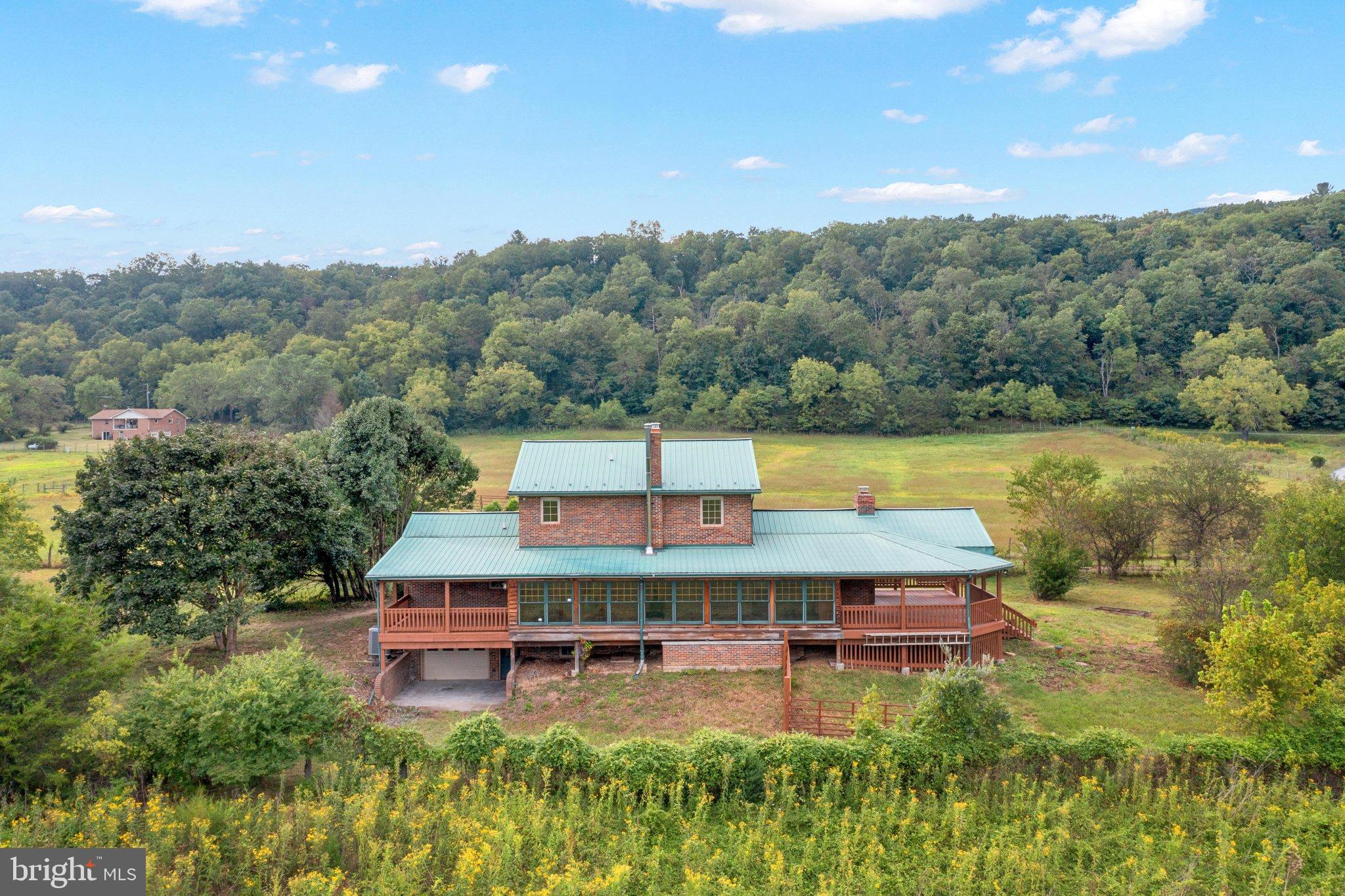 134 Spring Mountain Way Fort Valley, VA 22652 - Photo 10 of 69 Gallery Image 10