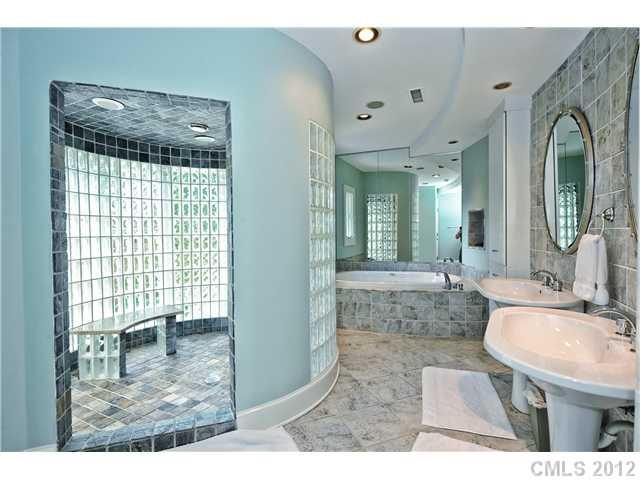 943 Bromley Road Charlotte, NC 28207 - Photo 14 of 16 Gallery Image 14