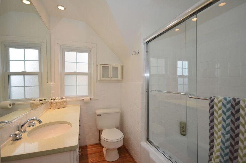 147 Conover Road Point Breeze, PA 15208 - Photo 18 of 25 Gallery Image 18