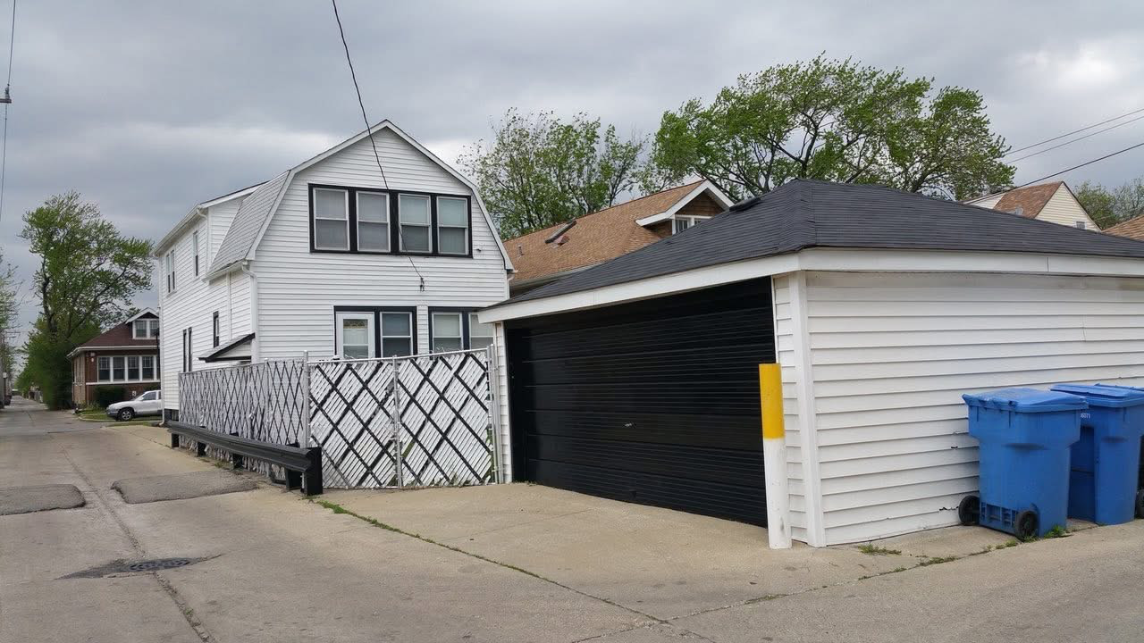 6243 South Kildare Avenue Chicago, IL 60629 - Photo 6 of 15