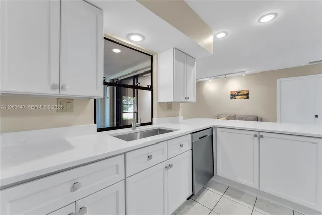 $650,000 | 5331 Northwest 77th Court, Pompano Beach, FL 33073