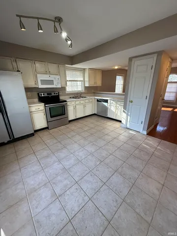 $1,495 | 791 East Sherwood Hills Drive, Bloomington, IN 47401