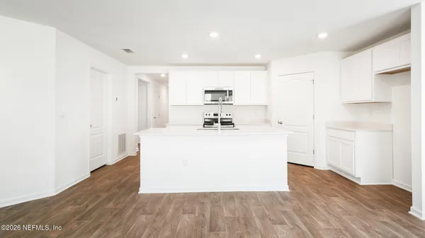 $2,125 | 5441 Hollow Birch Drive, Jacksonville, FL 32219