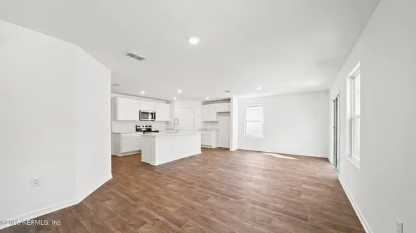 $2,125 | 5441 Hollow Birch Drive, Jacksonville, FL 32219