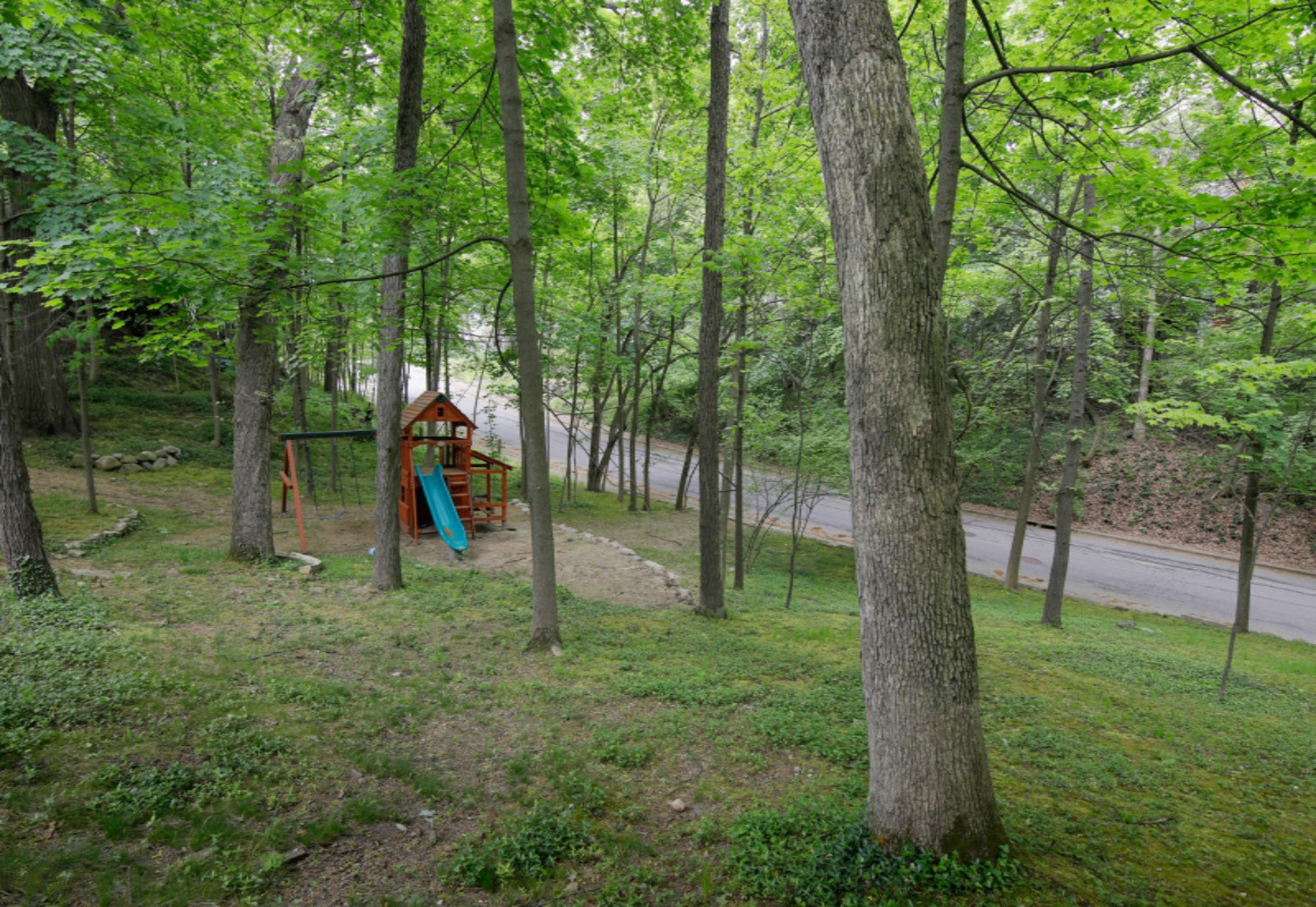 2300 Ridge Road Kalamazoo, MI 49008 - Photo 35 of 41 2300 Ridge Rd-136