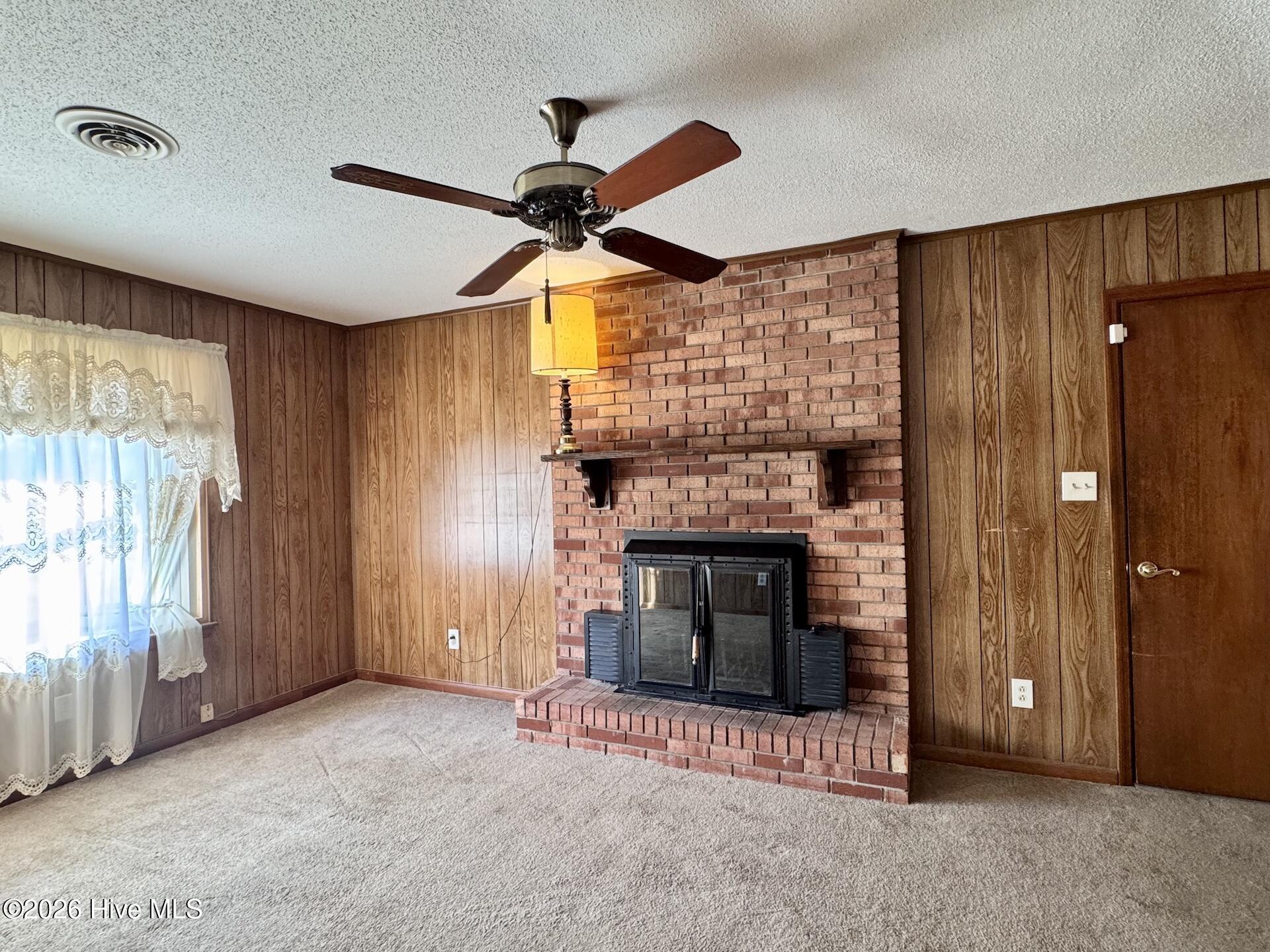 204 Walnut Creek Road Jacksonville, NC 28546 - Photo 8 of 23 8 family rm