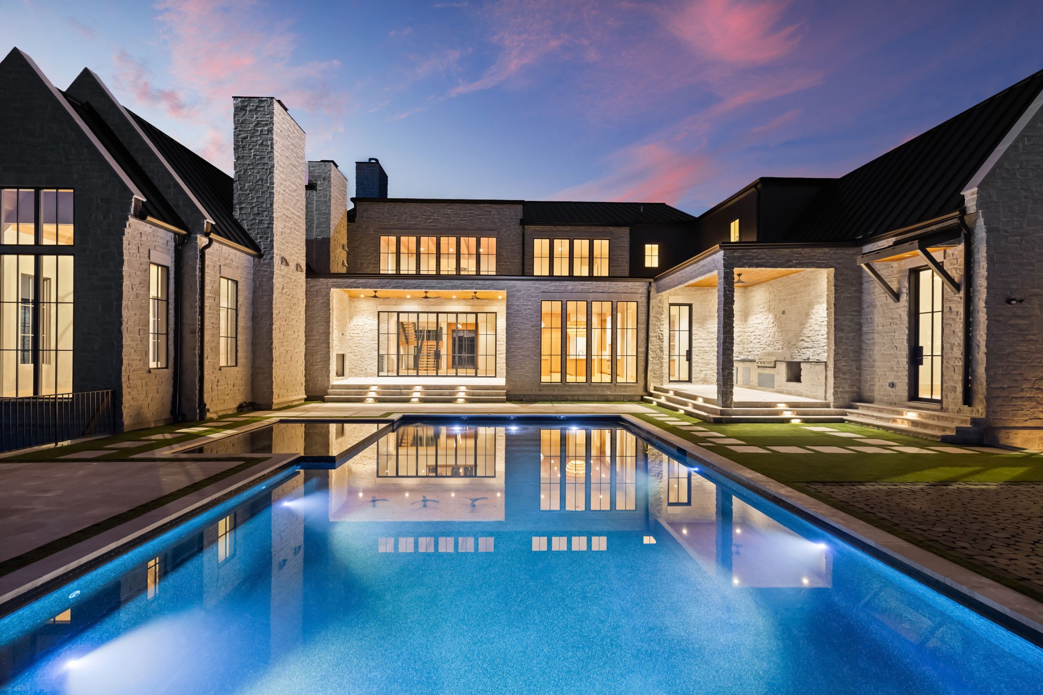 6030 Bresslyn Road Nashville, TN 37205 - Photo 59 of 59 a view of a living room and dining room