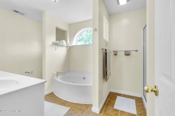 $350,000 | 112 Bermuda View, New Bern, NC 28560