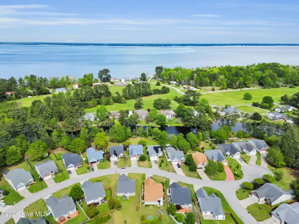 $350,000 | 112 Bermuda View, New Bern, NC 28560