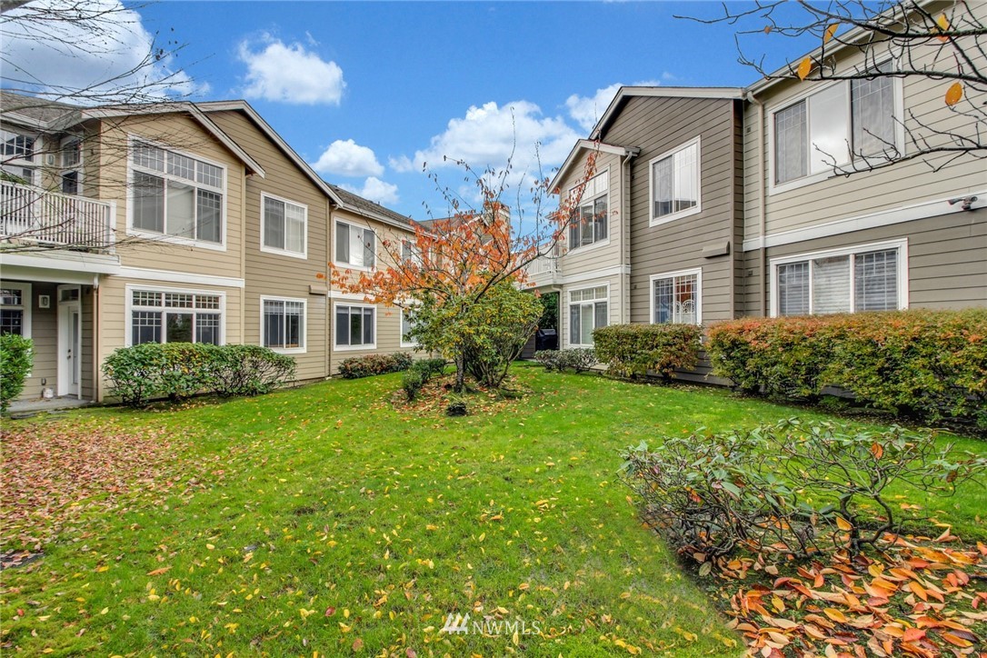 4319 Northeast 5th Court, Unit 105 Renton, WA 98059 - Photo 22 of 23 Gallery Image 22