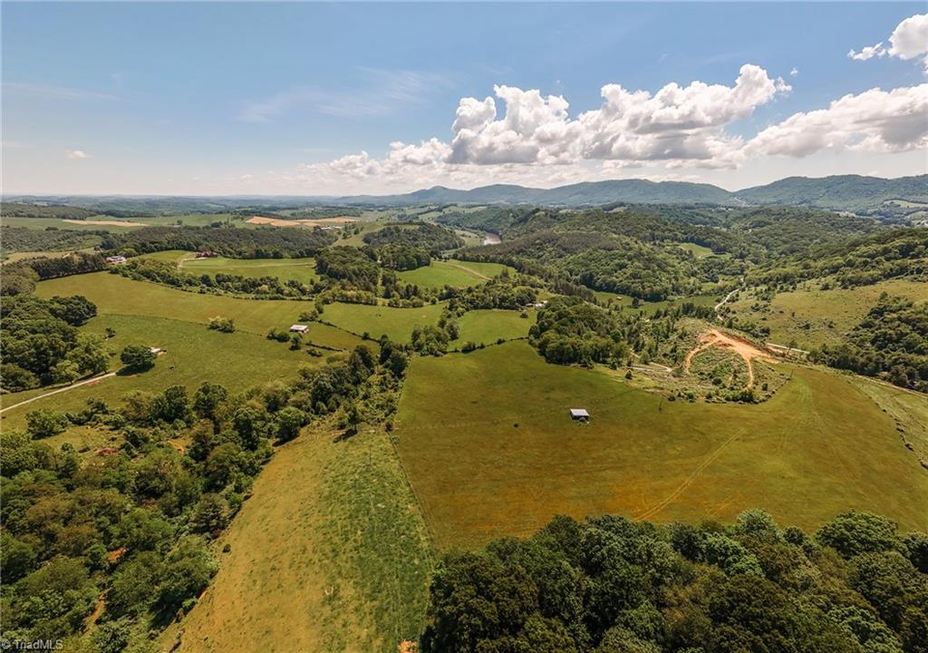 635 Farmers Fish Camp Road Sparta, NC 28675 - Photo 6 of 23 Gallery Image 6