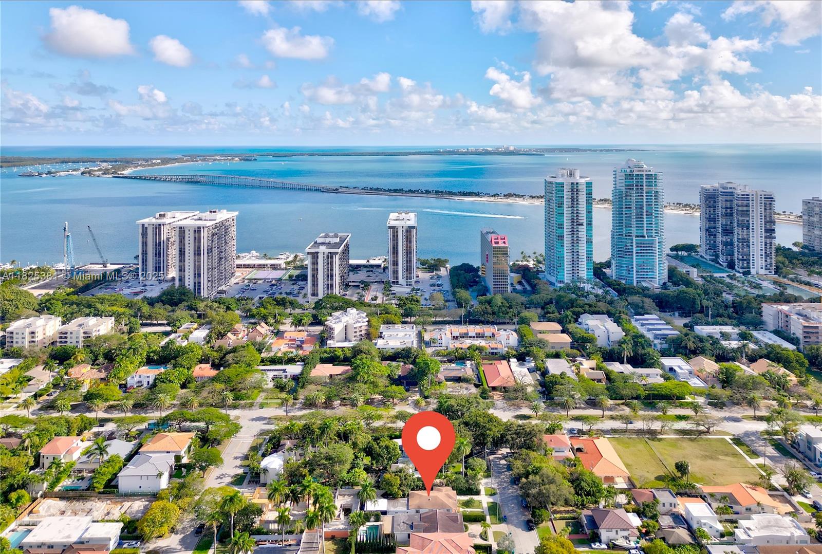 33 Southwest 20th Road Miami, FL 33129 - Photo 27 of 29 a city view