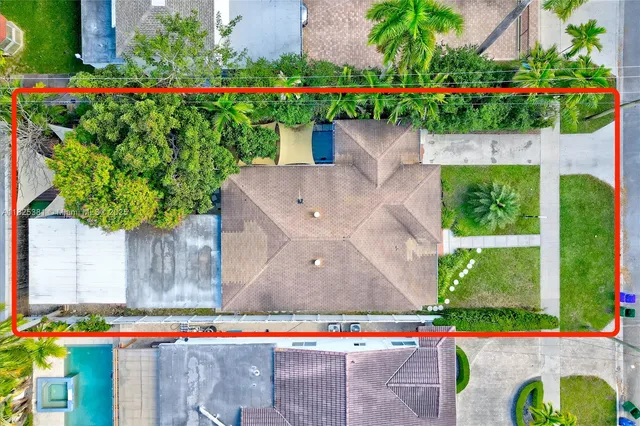 $7,500 | 33 Southwest 20th Road, Miami, FL 33129