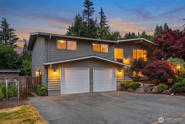 $950,000 | 1220 Northwest 201st Street, Shoreline, WA 98177