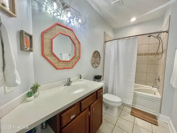 $2,000 | 1306 Snapper Lane, Unit 1, Carolina Beach, NC 28428