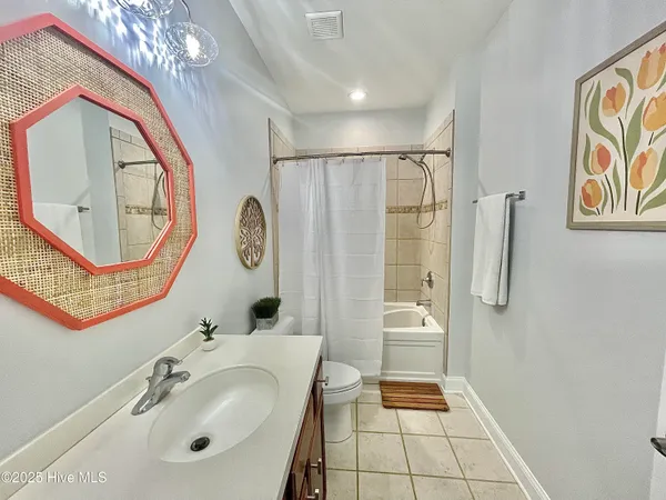 $2,000 | 1306 Snapper Lane, Unit 1, Carolina Beach, NC 28428