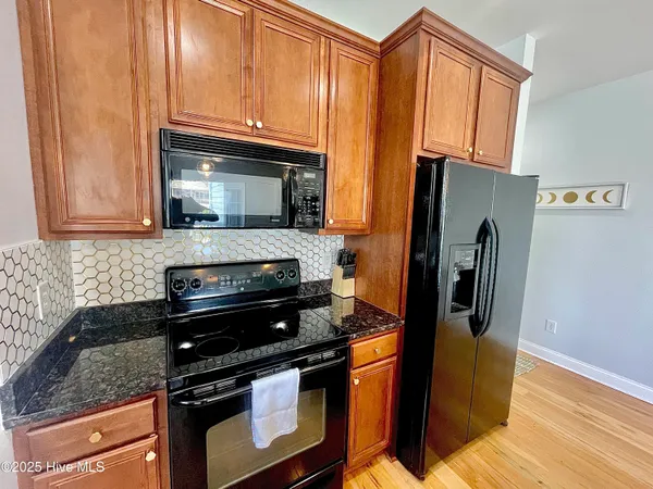 $2,000 | 1306 Snapper Lane, Unit 1, Carolina Beach, NC 28428