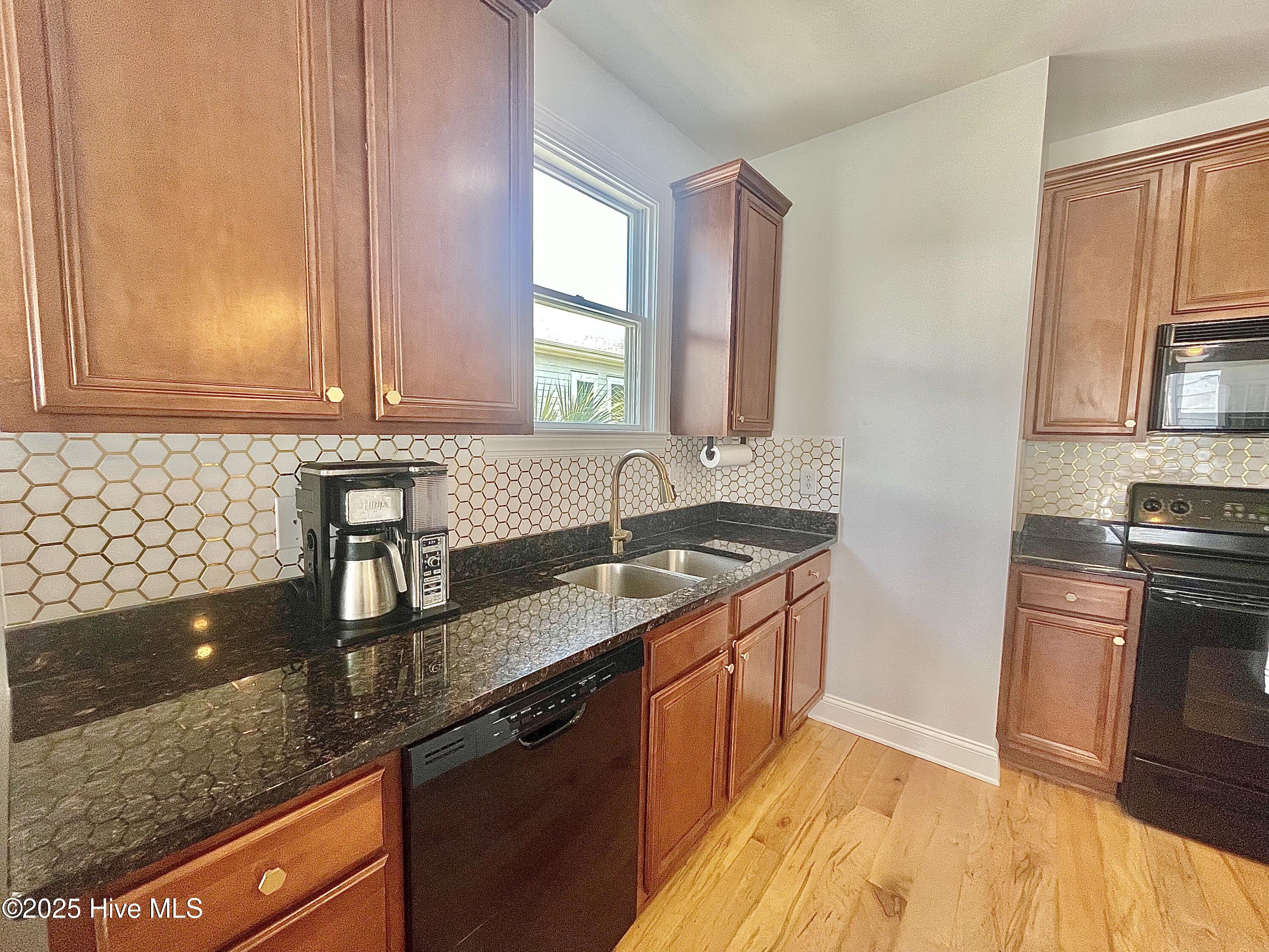 1306 Snapper Lane, Unit 1 Carolina Beach, NC 28428 - Photo 5 of 15 IMG_2390