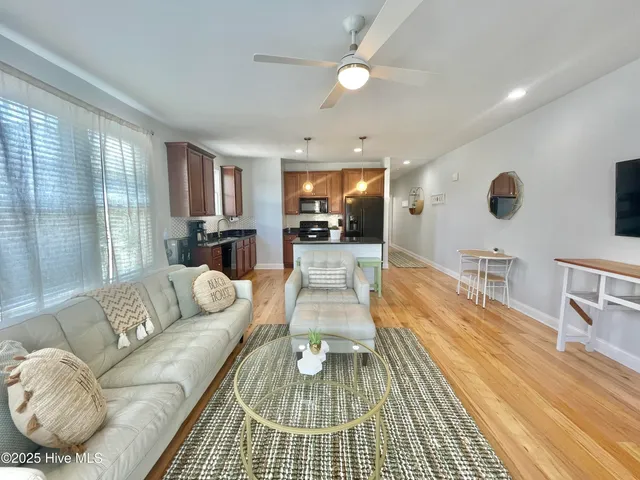 $2,000 | 1306 Snapper Lane, Unit 1, Carolina Beach, NC 28428