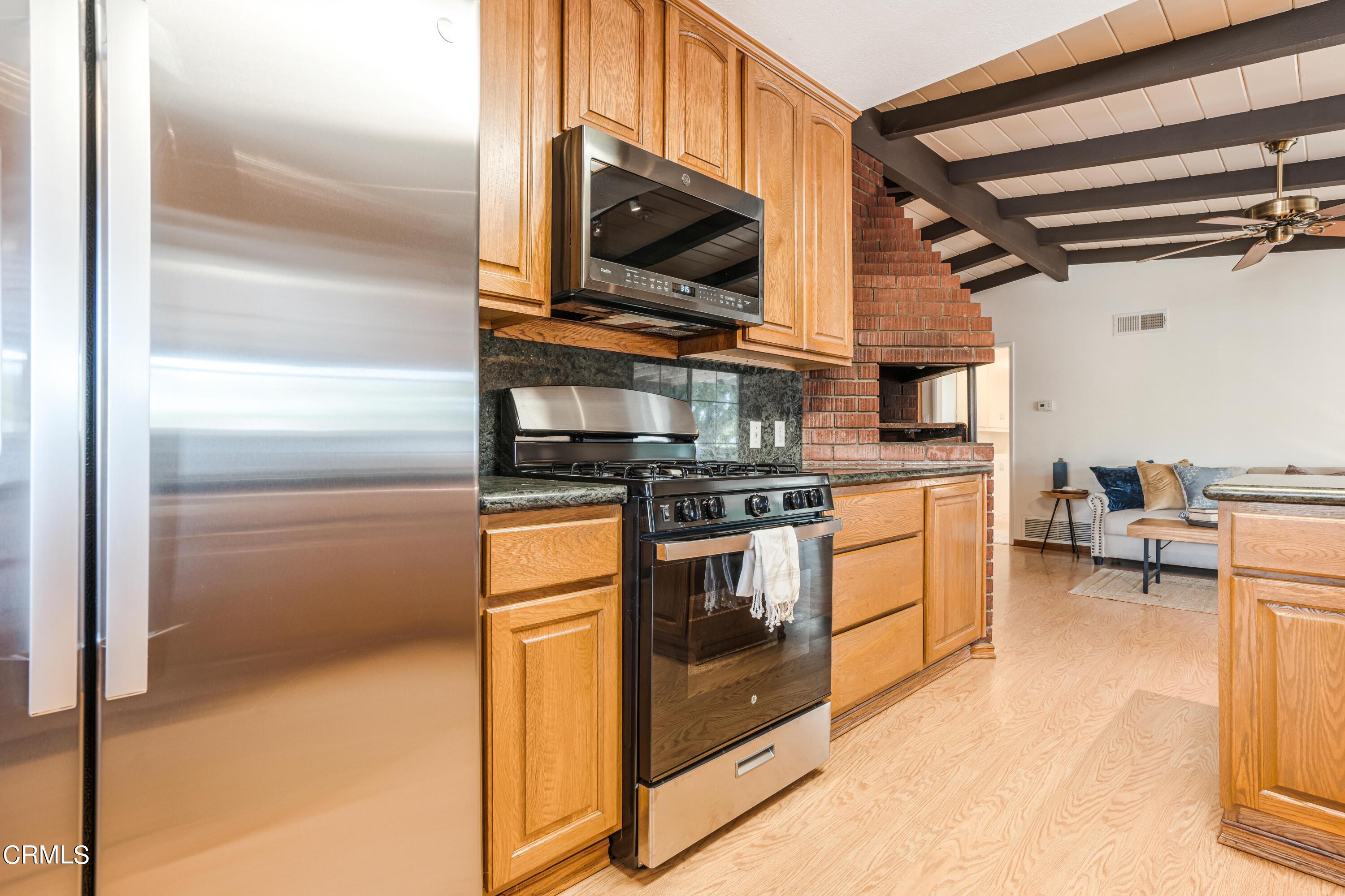 467 Riverside Road Oak View, CA 93022 - Photo 18 of 65 467 Riverside Road-13