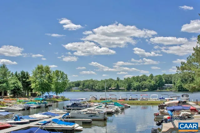 $695,000 | 19 Piedmont Lane, Palmyra, VA 22963