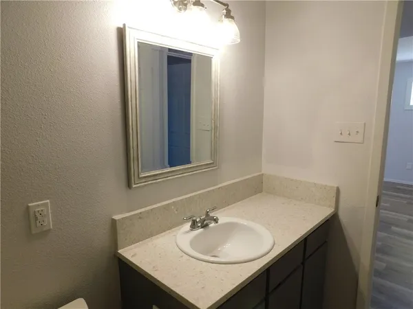 $1,950 | 305 Blackson Avenue, Austin, TX 78752