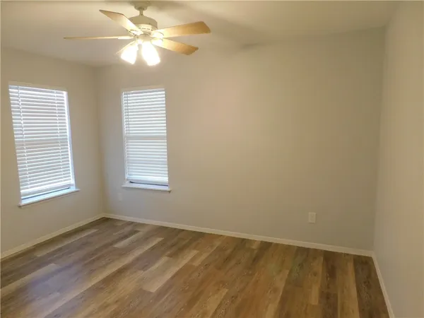 $1,950 | 305 Blackson Avenue, Austin, TX 78752