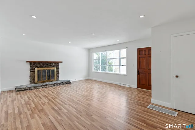 $349,000 | 37 East Cotton Hill Road, New Hartford, CT 06057