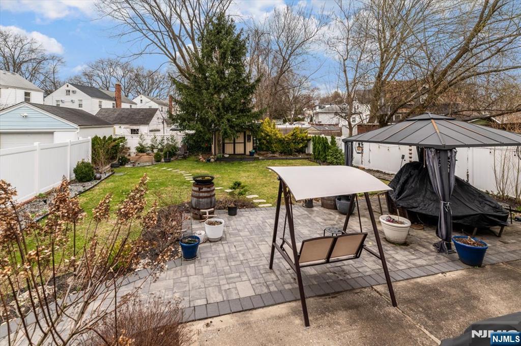 659 River Road Teaneck, NJ 07666 - Photo 14 of 17