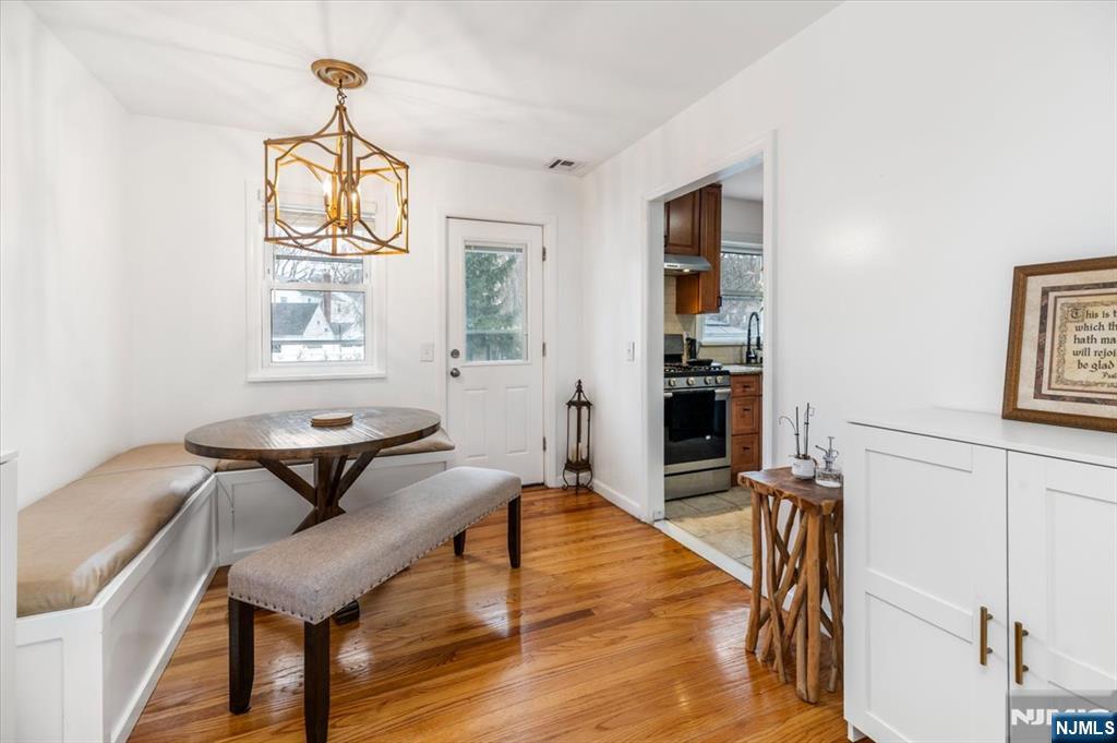 659 River Road Teaneck, NJ 07666 - Photo 4 of 17