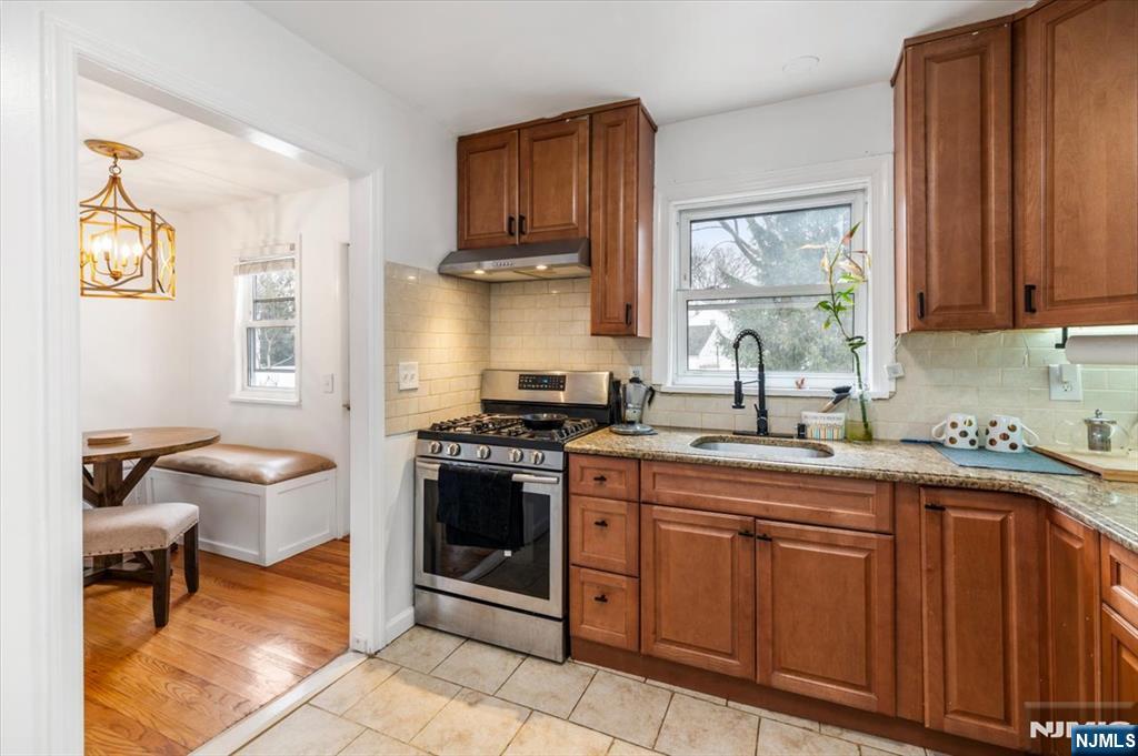 659 River Road Teaneck, NJ 07666 - Photo 8 of 19