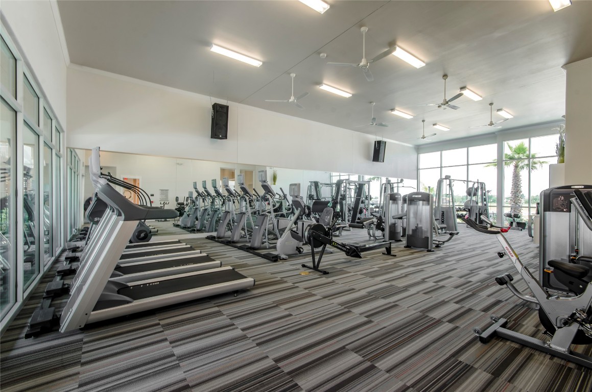 3300 Towers Boulevard, Unit 958 Seabrook, TX 77586 - Photo 23 of 33 a view of a room with gym equipment
