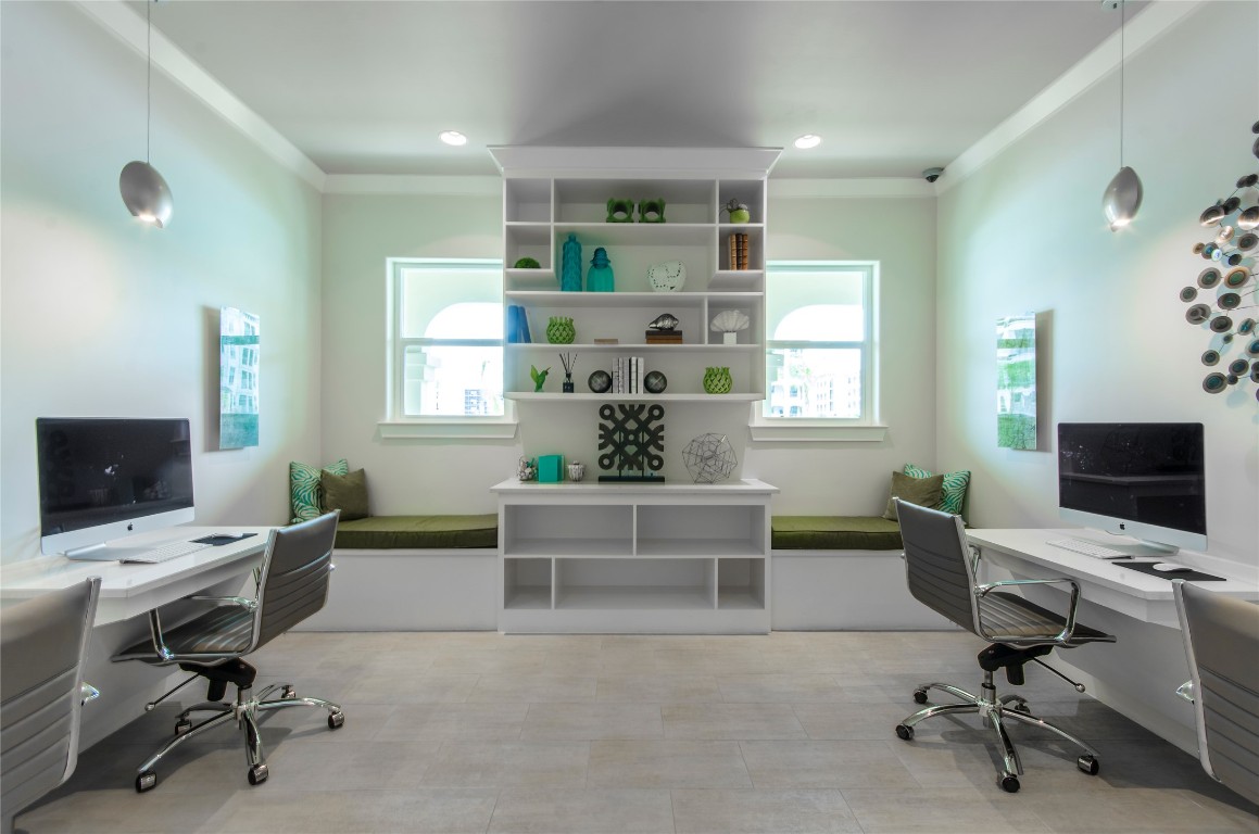 3300 Towers Boulevard, Unit 958 Seabrook, TX 77586 - Photo 24 of 33 a workspace with a window