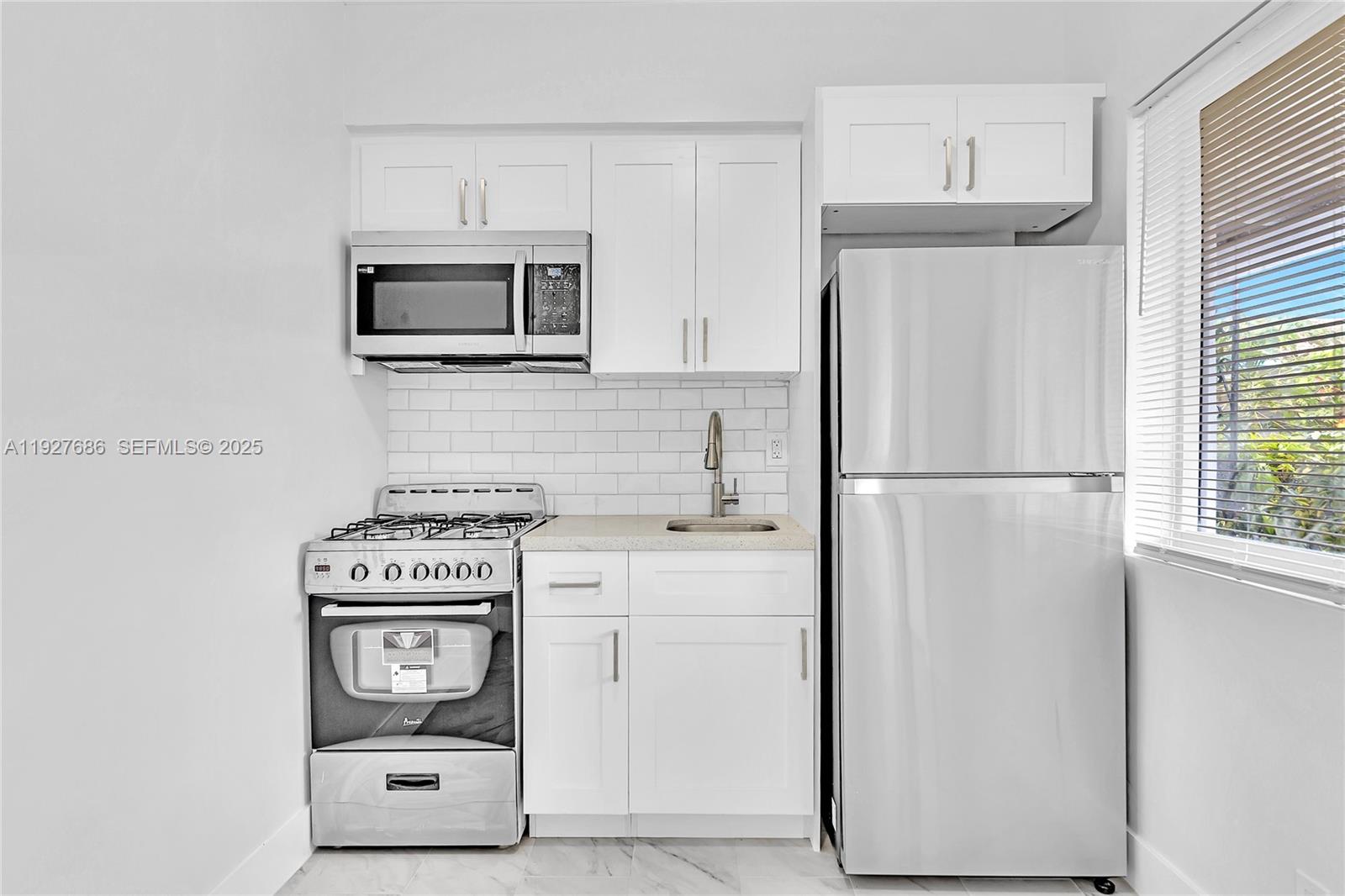 1839 Funston Street, Unit 4 Hollywood, FL 33020 - Photo 9 of 21