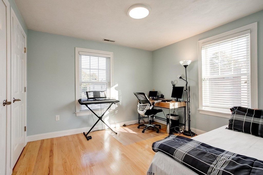 41 Spring Street, Unit 3 Waltham, MA 02451 - Photo 11 of 15