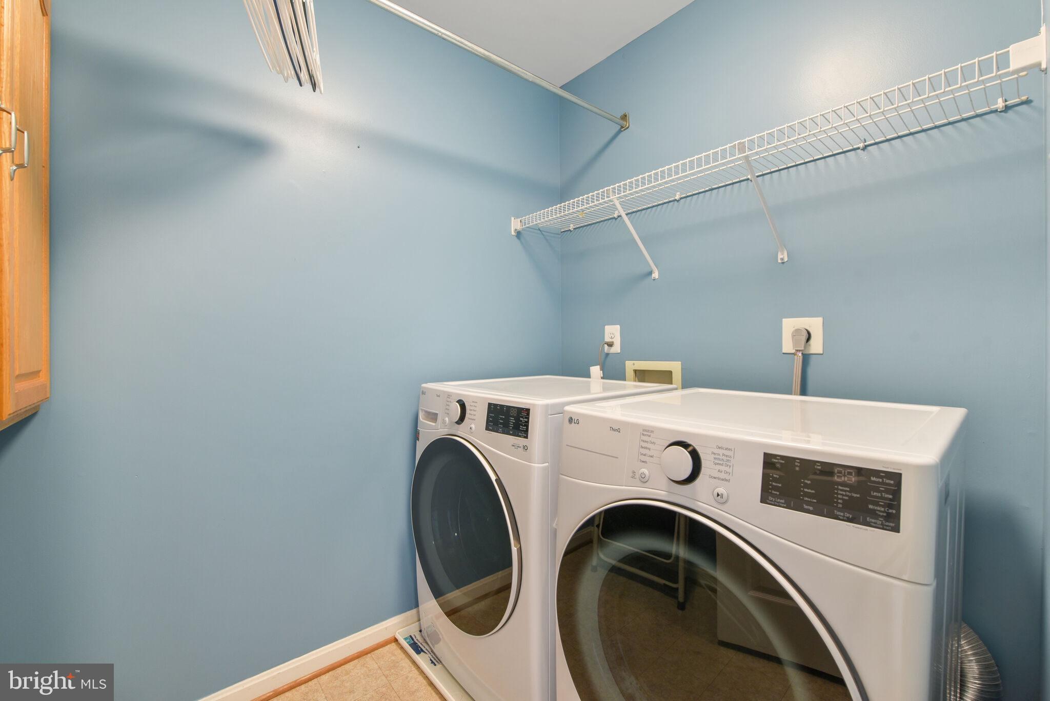 20907 Chippoaks Forest Circle Sterling, VA 20165 - Photo 39 of 71 a utility room with dryer and washer