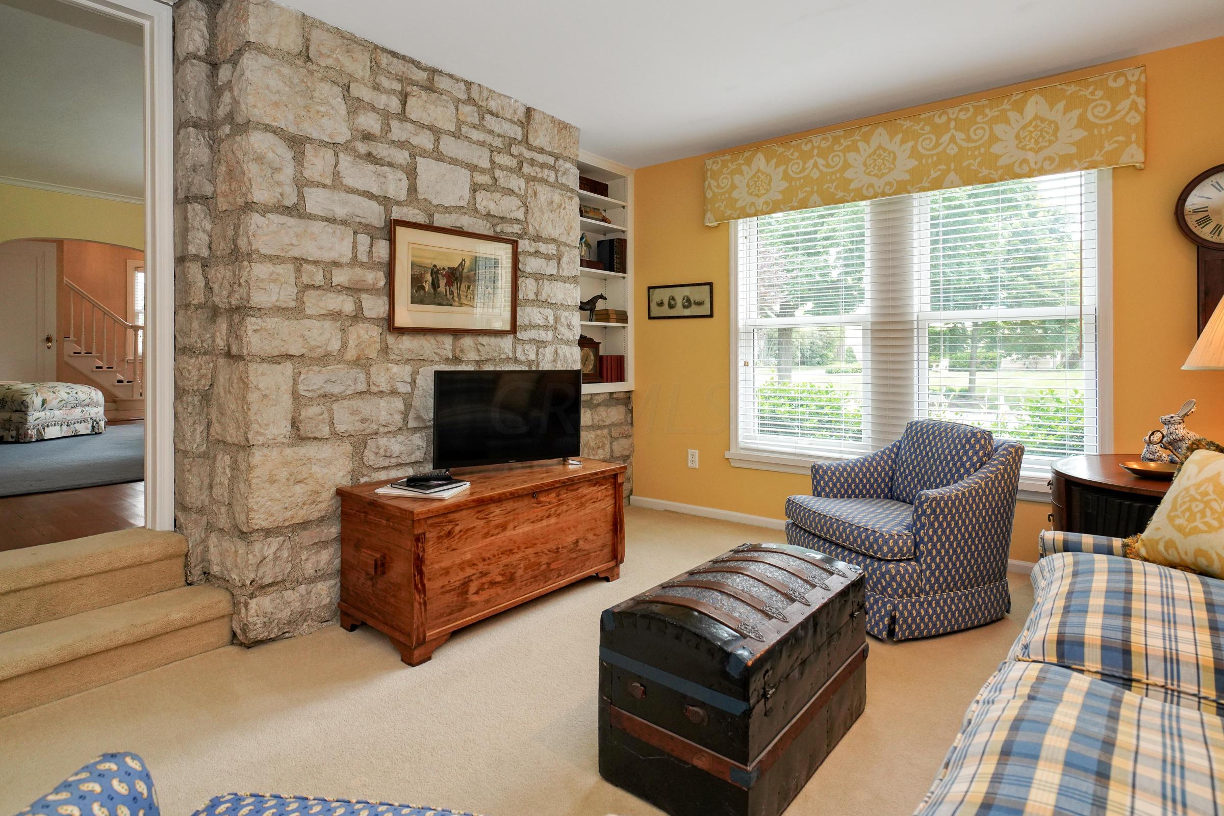 2675 Kent Road Columbus, OH 43221 - Photo 19 of 36 Gallery Image 19