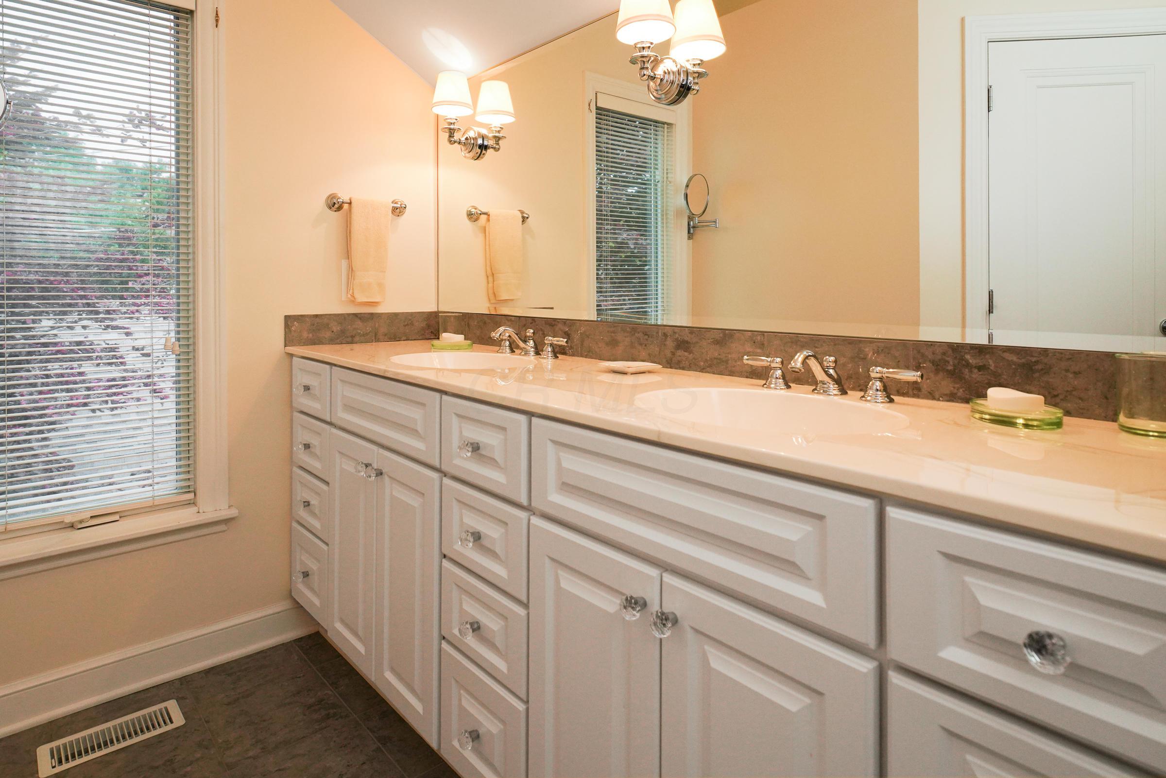 2675 Kent Road Columbus, OH 43221 - Photo 27 of 36 Gallery Image 27