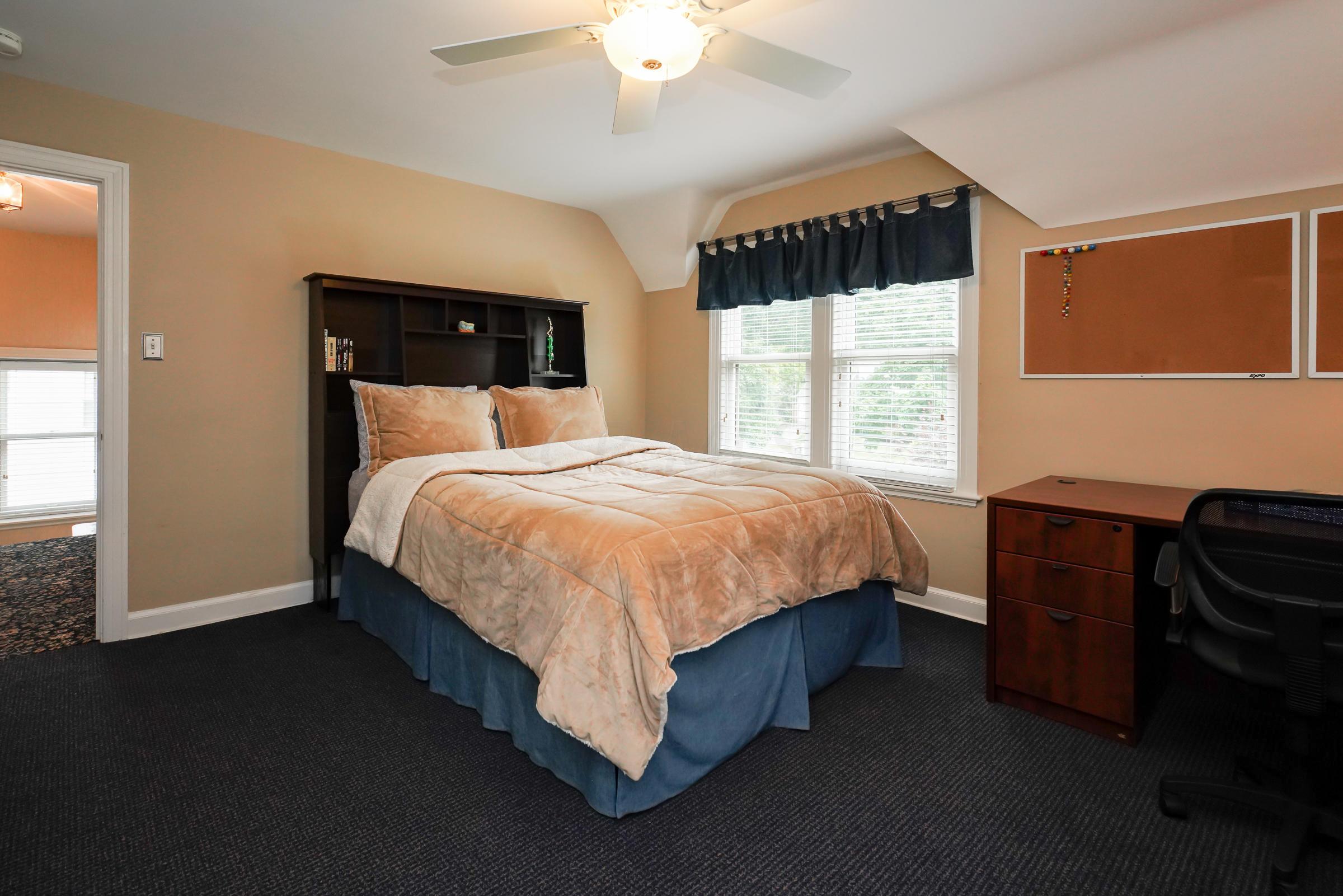 2675 Kent Road Columbus, OH 43221 - Photo 29 of 36 Gallery Image 29