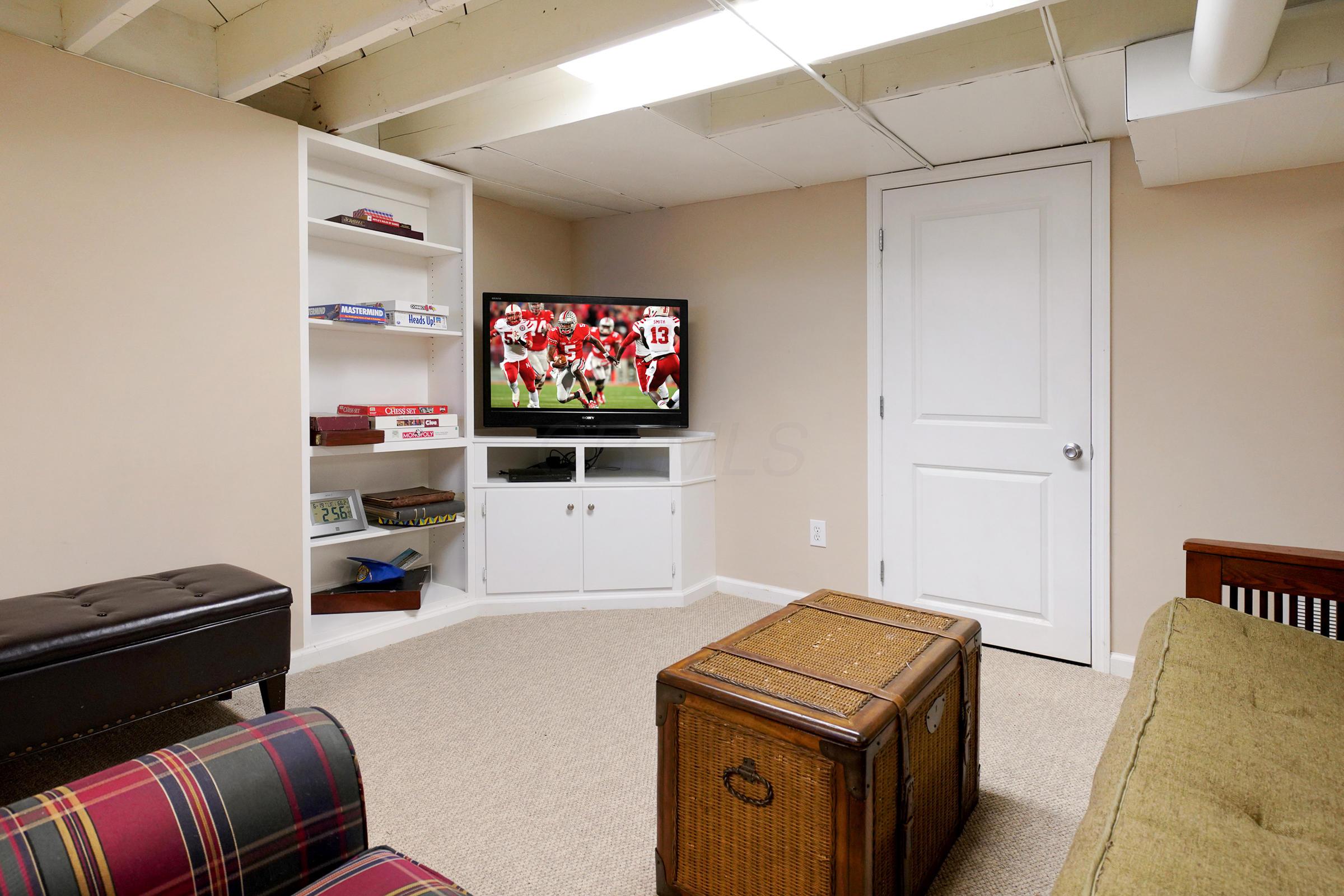 2675 Kent Road Columbus, OH 43221 - Photo 34 of 36 Gallery Image 34