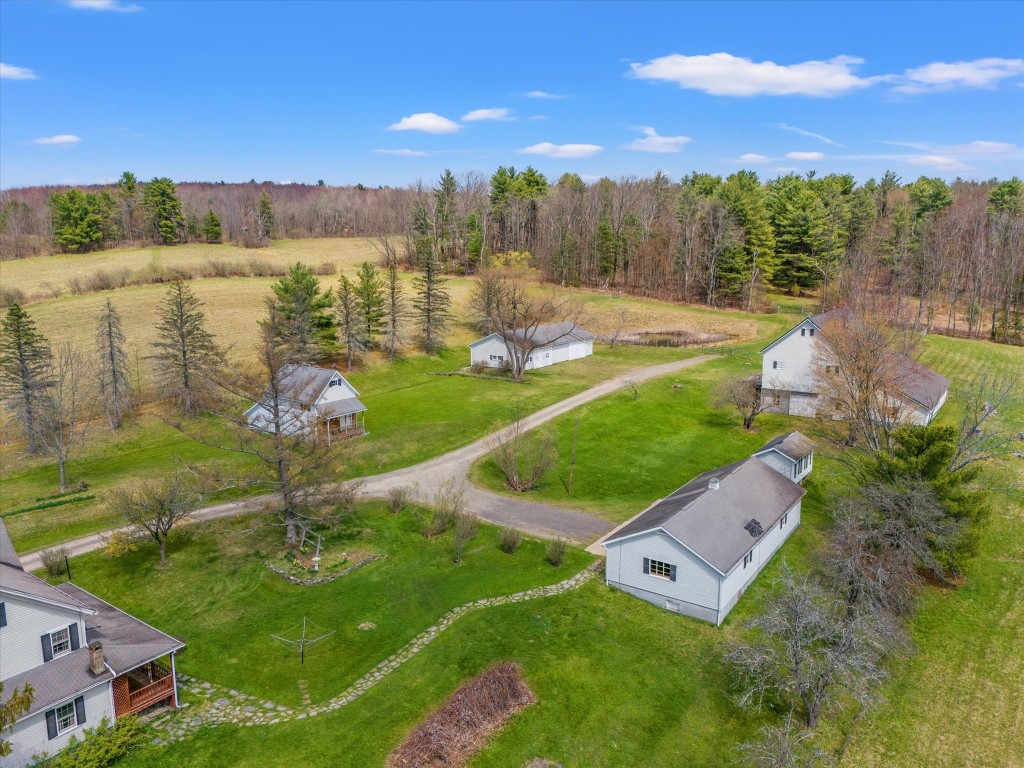 10 Treadwell Road Binghamton, NY 13905 - Photo 8 of 50 Gallery Image 8
