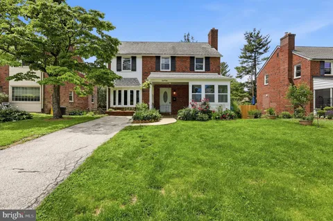 $699,000 | 102 Rockglen Road, Wynnewood, PA 19096
