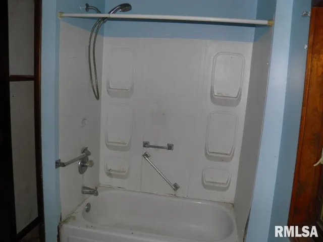 $45,900 | 1903 Hershey Avenue, Muscatine, IA 52761